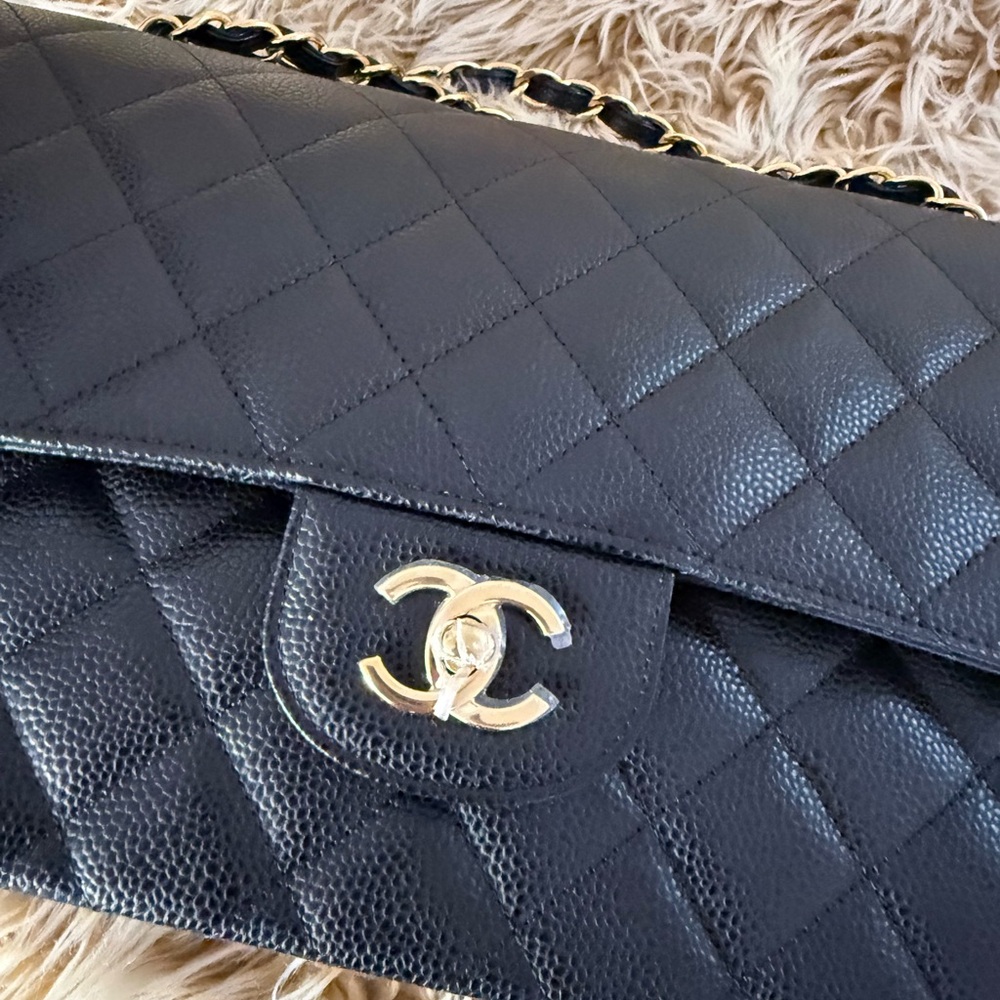 Chanel LARGE CLASSIC HANDBAG
Grained Calfskin & Gold-Tone Metal retail $11,700 - Picture 12 of 15